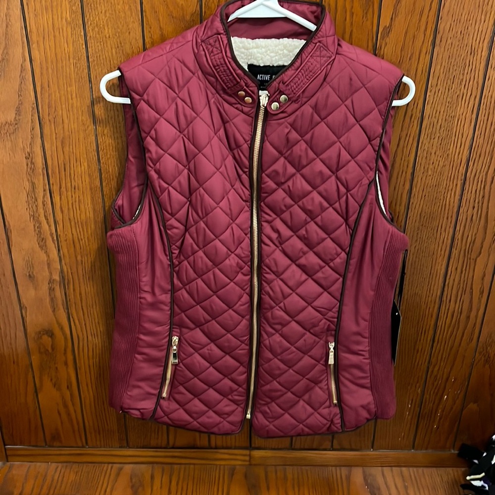 Womens burgundy trimmed in black size large nwt - Picture 1 of 14